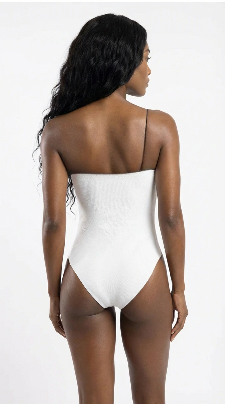 Ramiro one piece signature