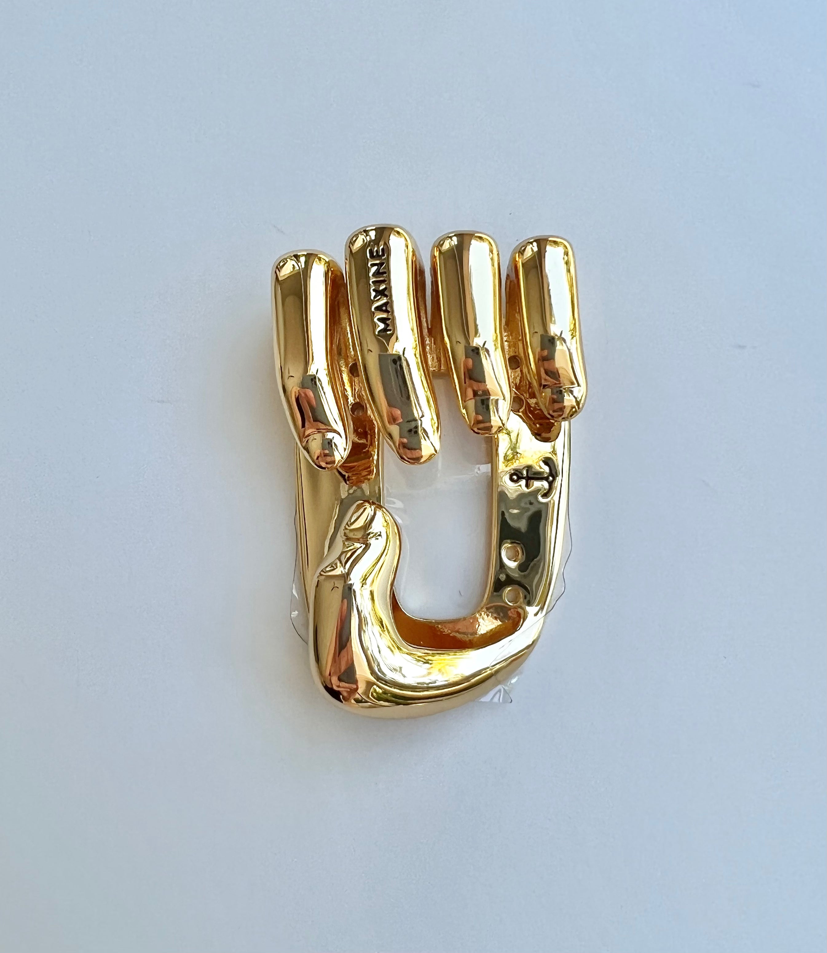 Hand brooch 5.7cm