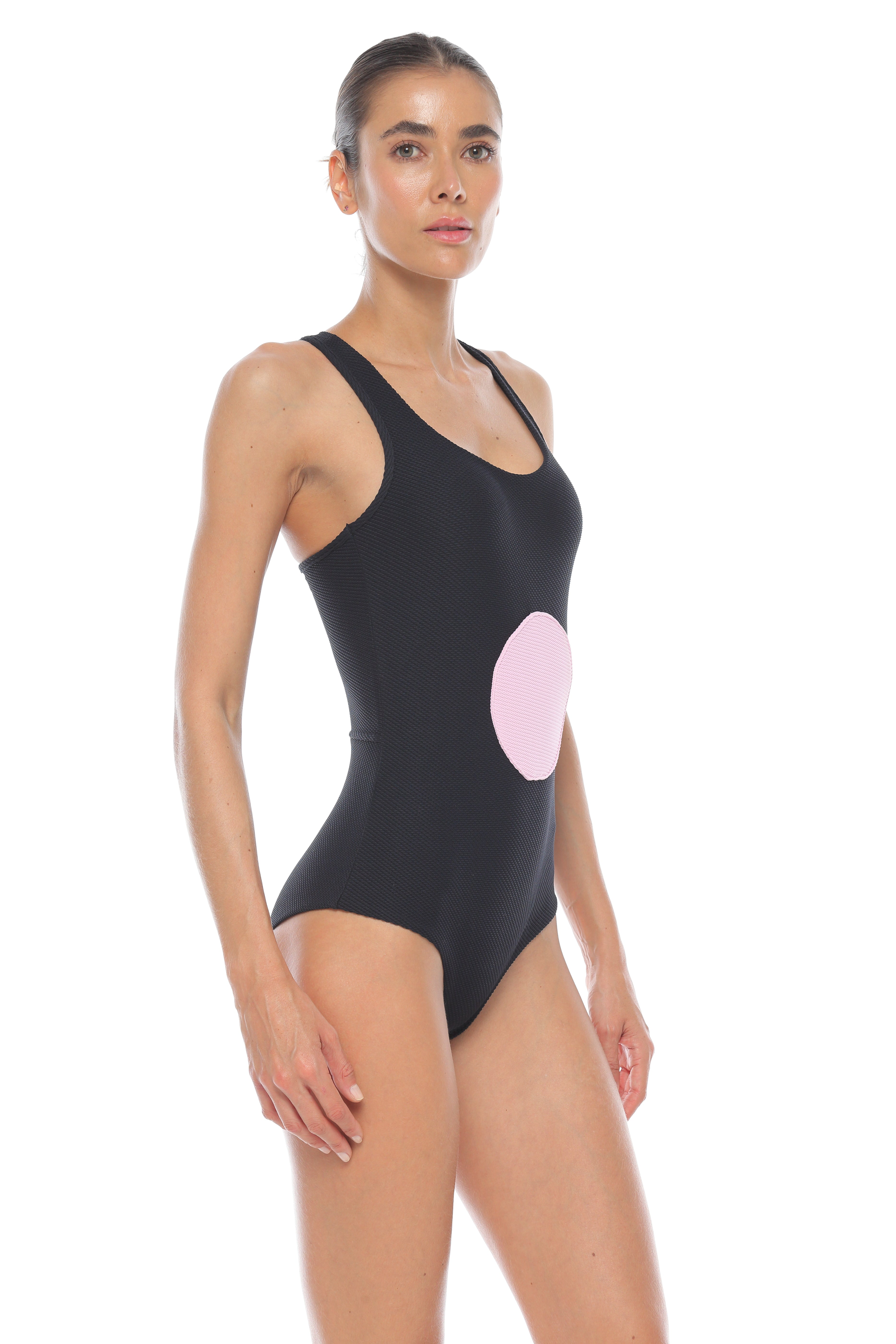 Lulu one piece signature