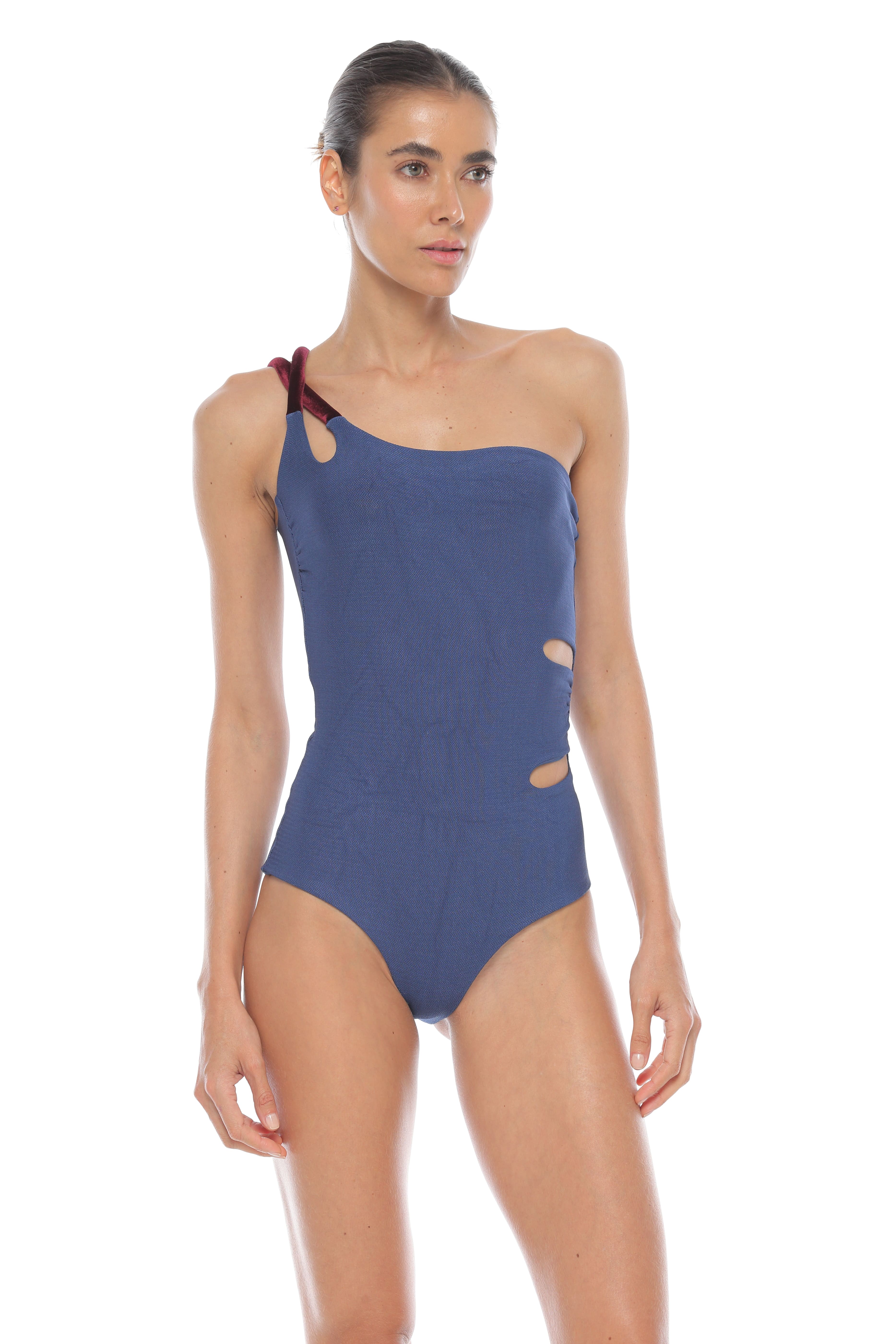 Braxton one piece signature