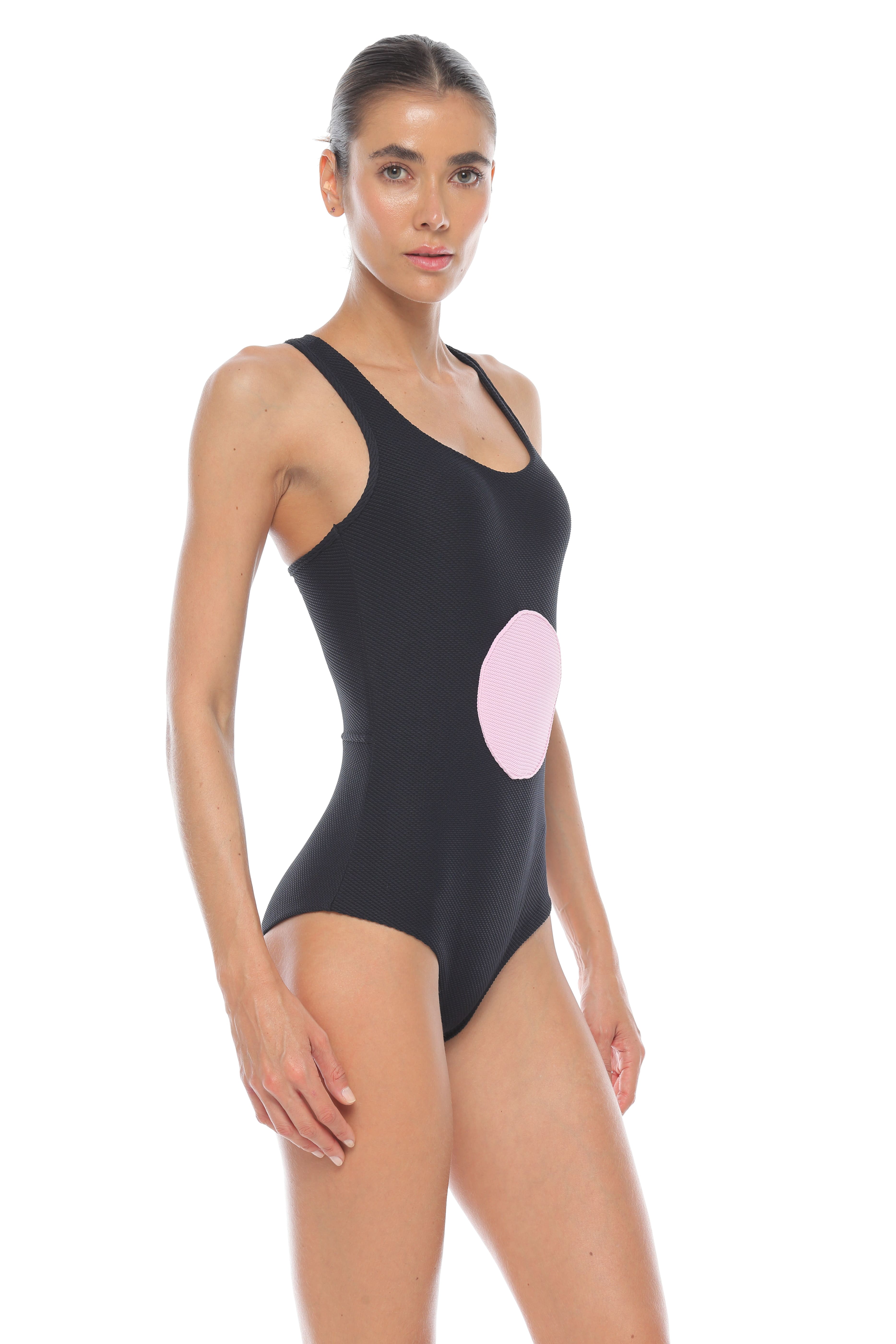 Lulu one piece signature