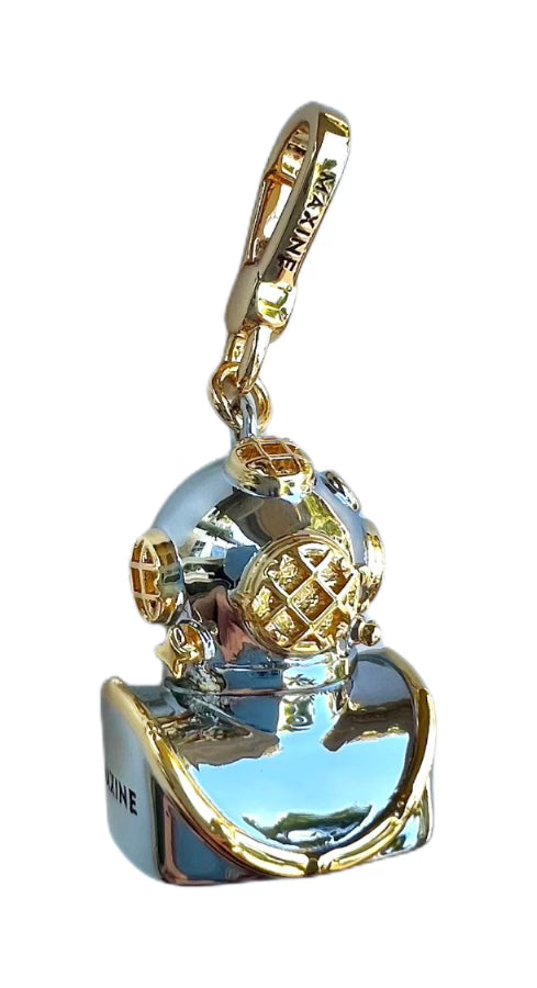 Diving helmet charm