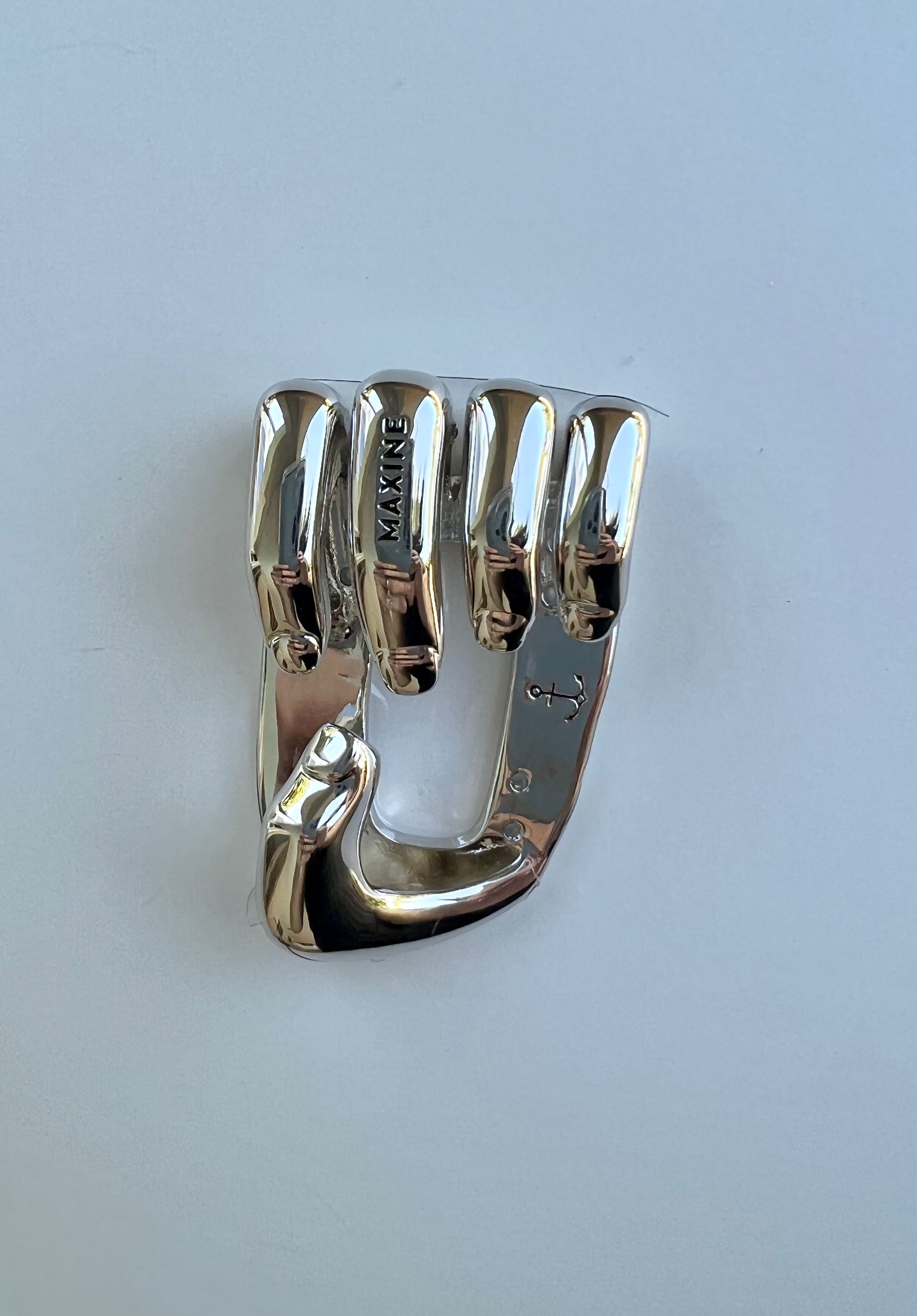دبوس يد 5.7 سم